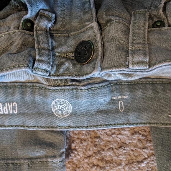 Capri pants - Picture 2 of 4